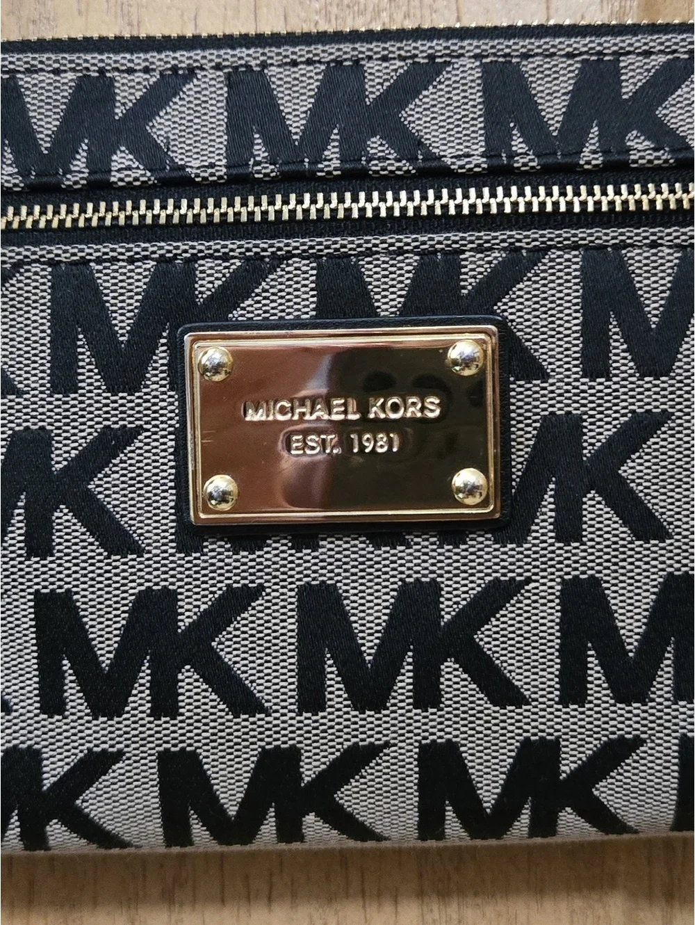 Michael Kors Signature MK Monogram Canvas Wristlet Clutch with Detachable Strap,
